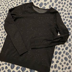 Lululemon black galaxy long sleeve athletic wear